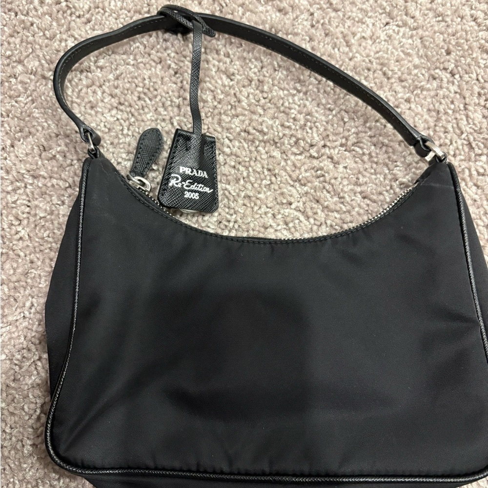 Prada Black Nylon Re Edition 2005 - Picture 2 of 9
